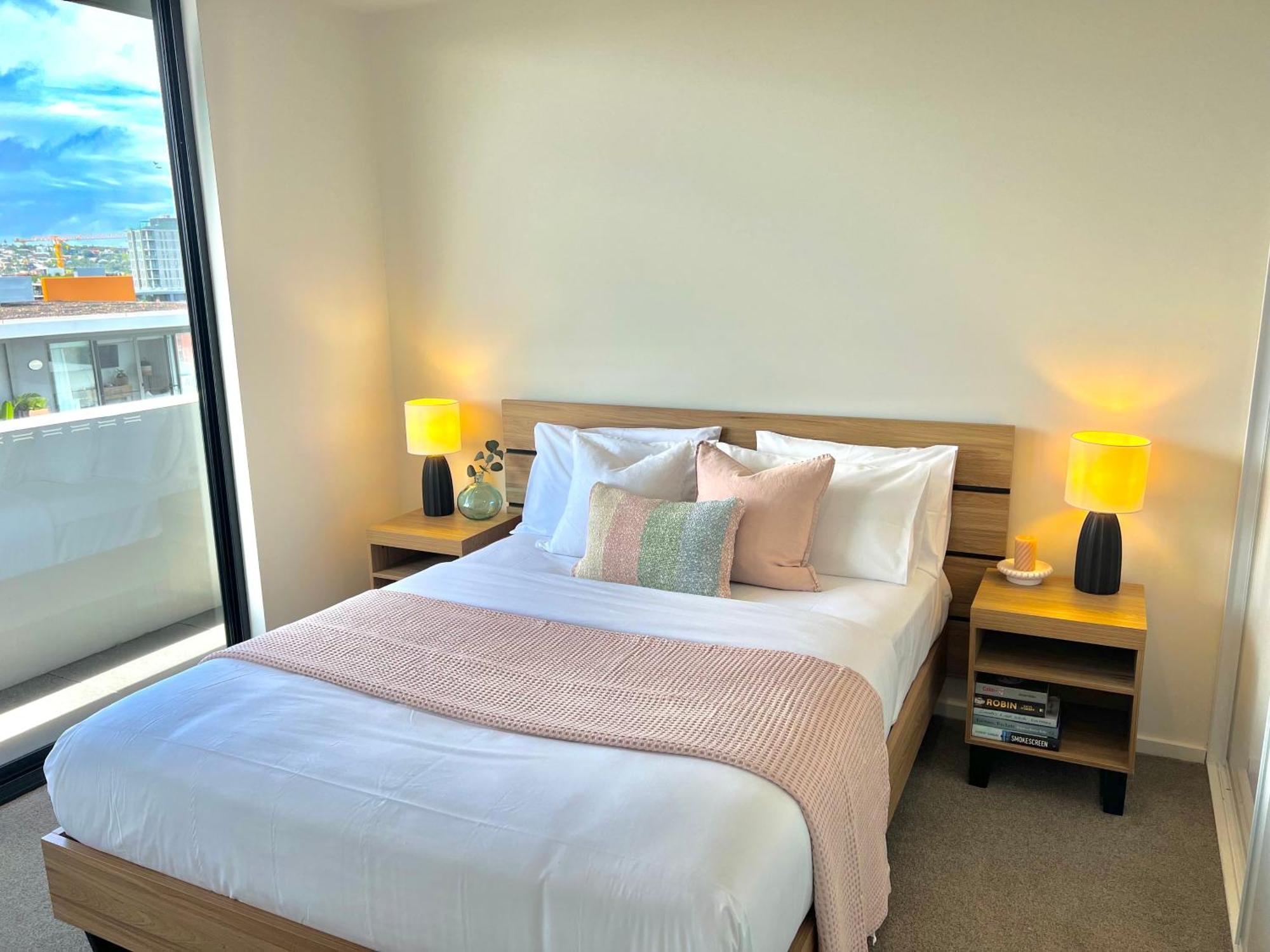 Harbour Towers, Newcastle'S Elite Apartment Stays, Free Parking & Tram Access Extérieur photo