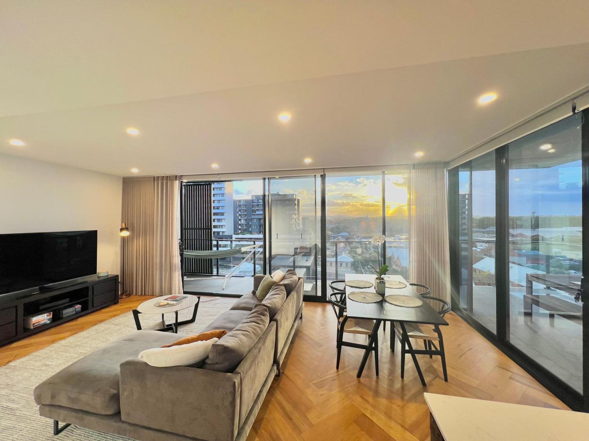 Harbour Towers, Newcastle'S Elite Apartment Stays, Free Parking & Tram Access Extérieur photo