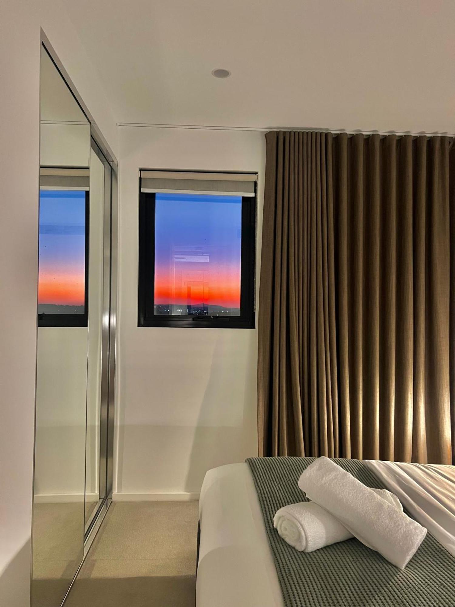 Harbour Towers, Newcastle'S Elite Apartment Stays, Free Parking & Tram Access Extérieur photo